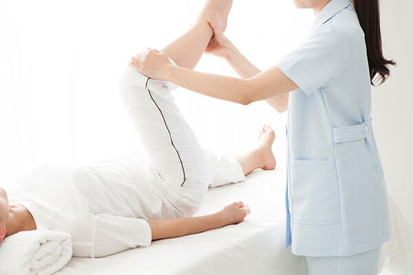 充実したリハビリ施設・セラピスト・鍼灸師常駐